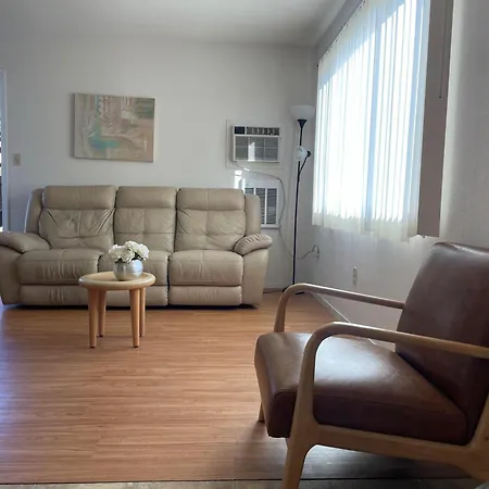 Furnished Apartment On Edison